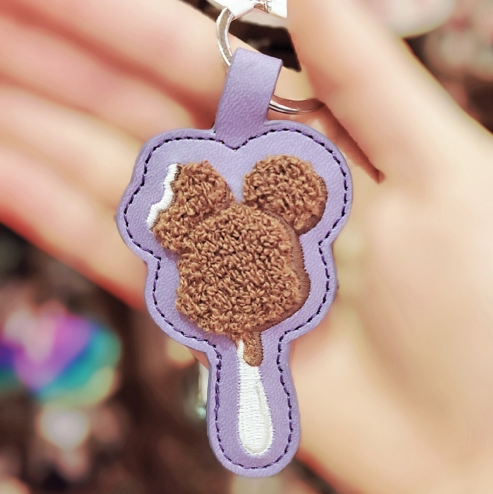 DISNEY PARKS LEATHER MICKEY ICE CREAM BAR KEYCHAIN - Picture 2 of 3